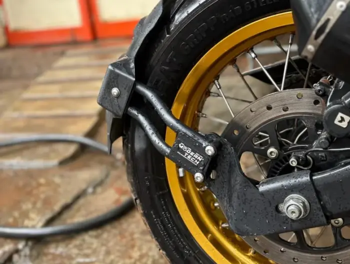 Tyre Hugger
